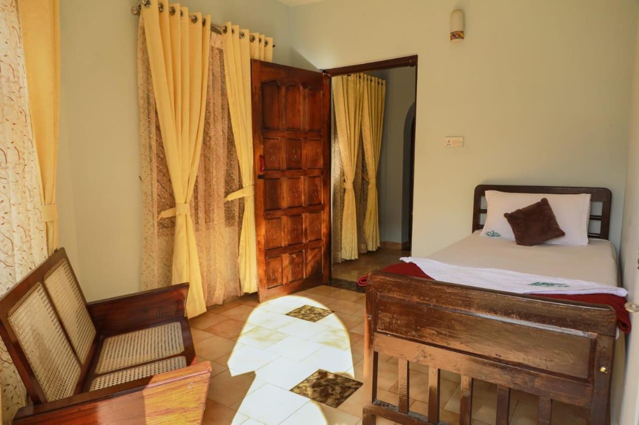Bob Leisure Hotel Udagamandalam Exterior photo