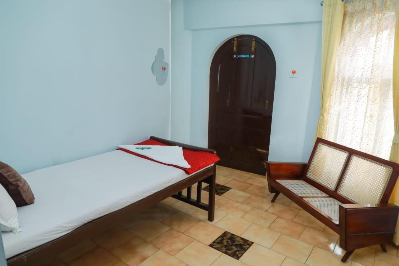 Bob Leisure Hotel Udagamandalam Exterior photo