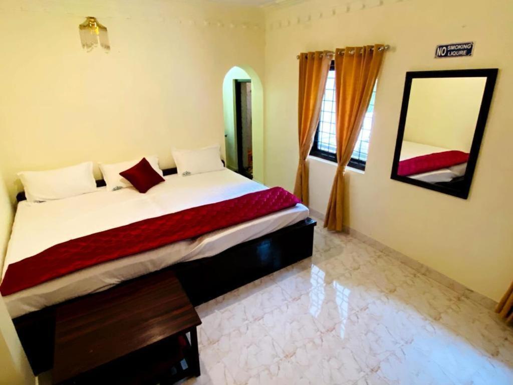 Bob Leisure Hotel Udagamandalam Exterior photo