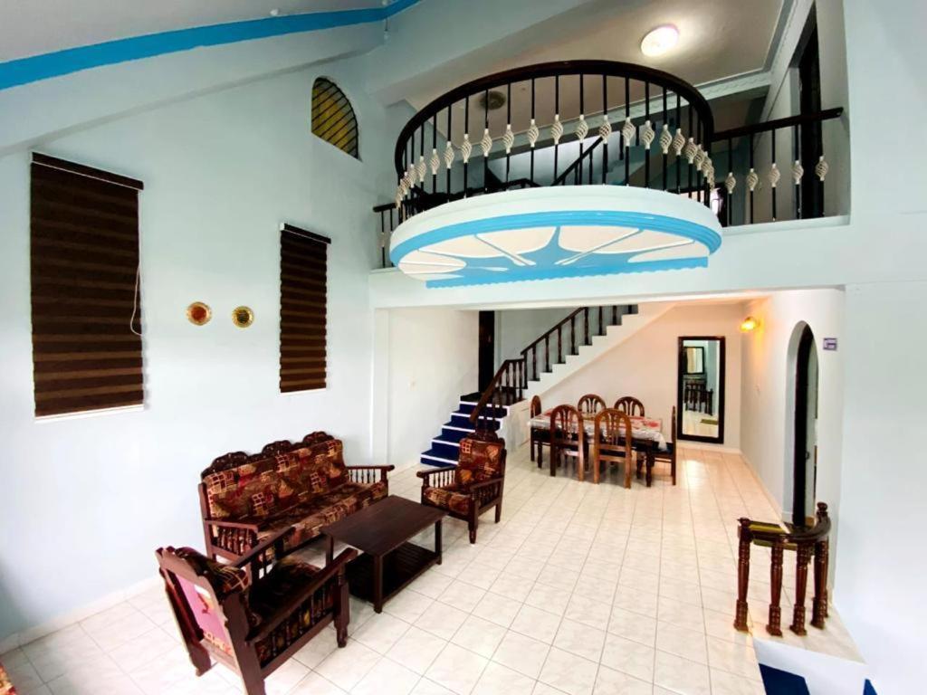 Bob Leisure Hotel Udagamandalam Exterior photo