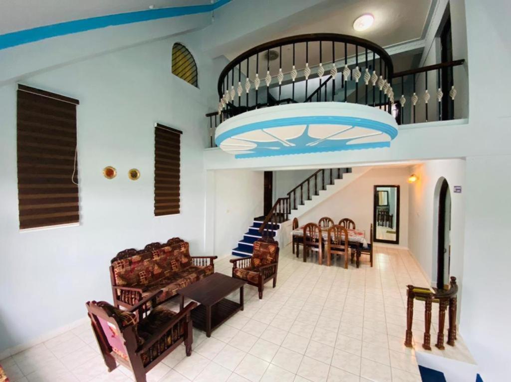 Bob Leisure Hotel Udagamandalam Exterior photo