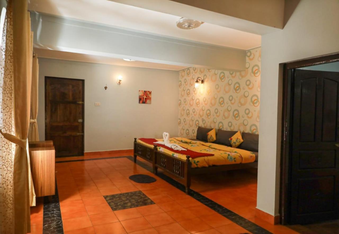 Bob Leisure Hotel Udagamandalam Exterior photo