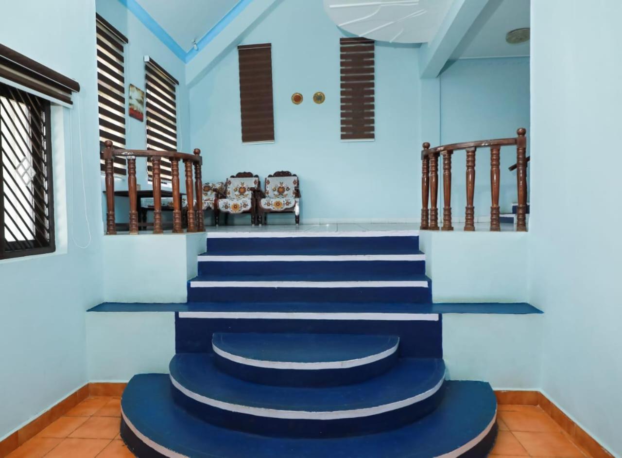 Bob Leisure Hotel Udagamandalam Exterior photo